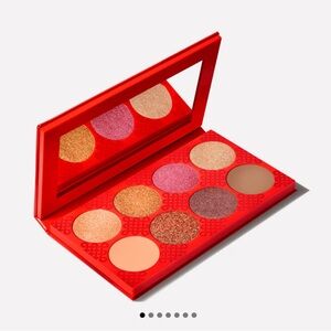 MAC EYE SHADOW X 8 / NEW YEAR SHINE NEW